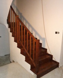 Zakázkové schody 15